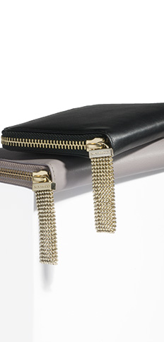 Ladies’ accessories